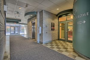 Sogestmont - Bureau à louer dans les environs de Saint-Jérôme